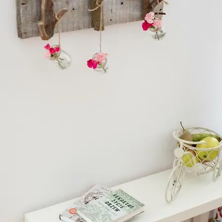 W Starym Ogrodzie Διαμέρισμα *